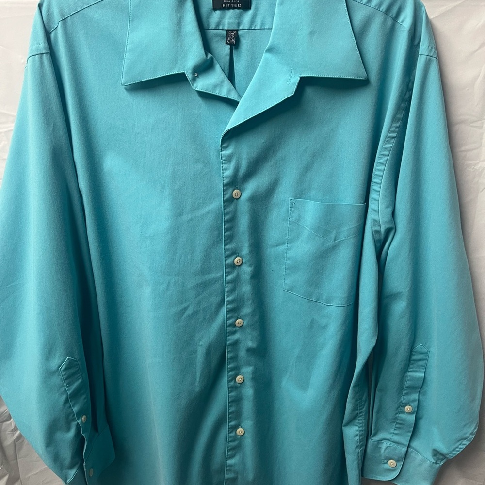 Arrow Men's Turquoise Casual Button-Down Shirt